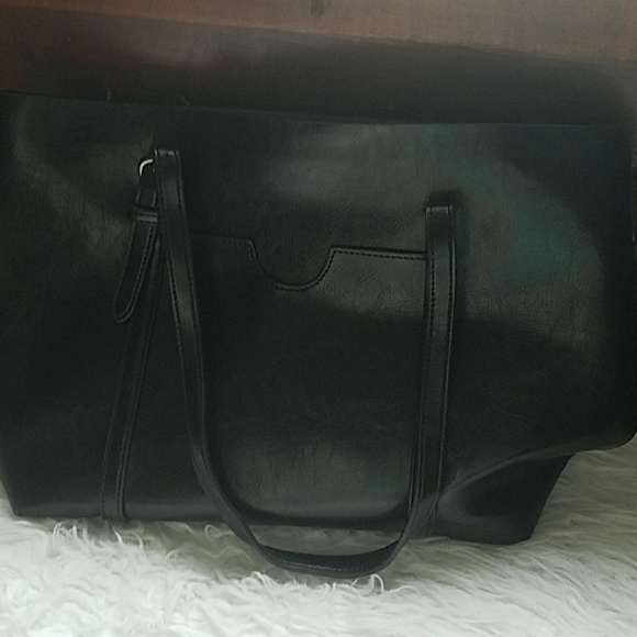 Purse - Picture 1 of 2